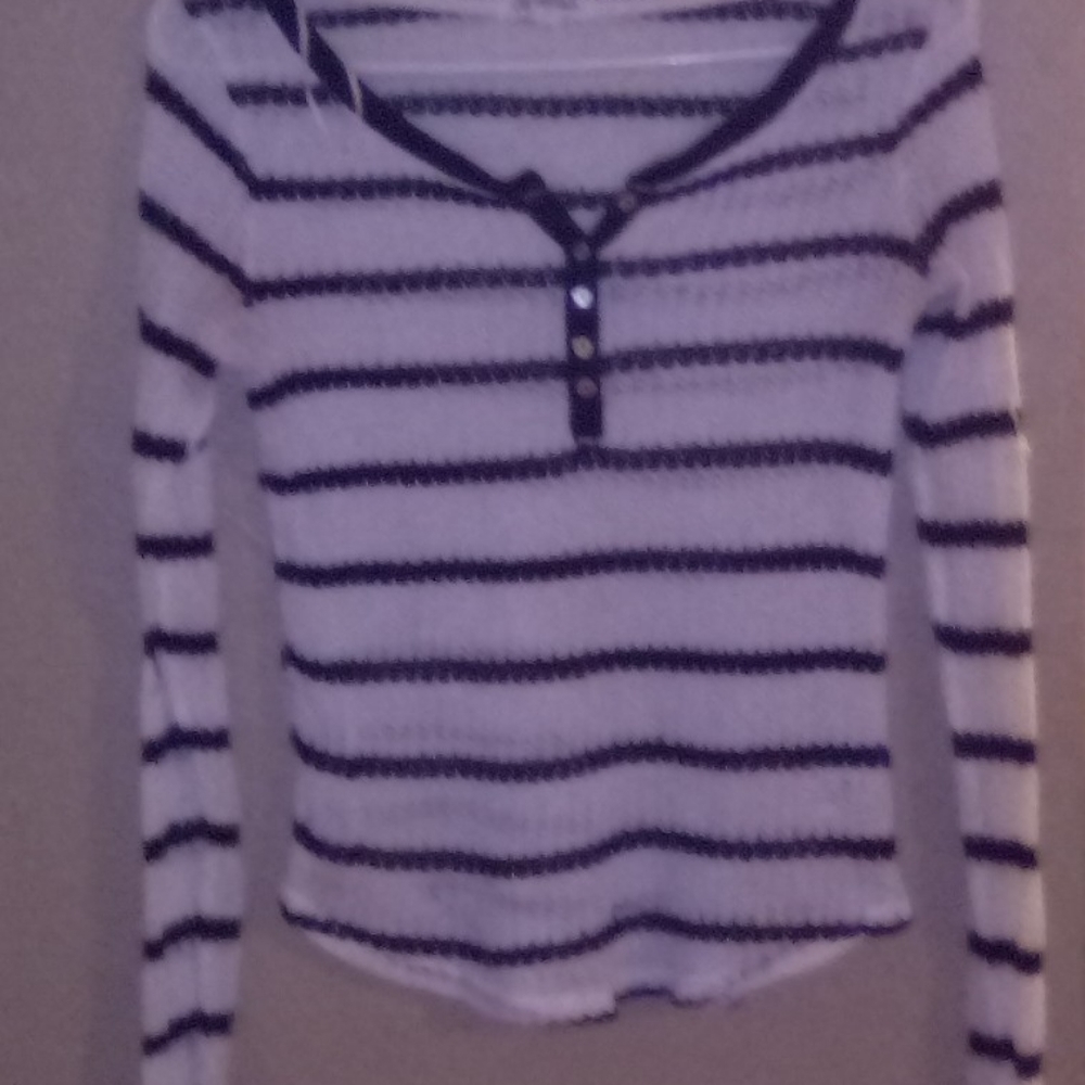 Womens - Picture 3 of 4